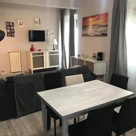 Διαμέρισμα Raineri Vista Mare 200 Metri Dalle Spiagge